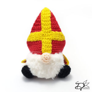 Sinterklaas Gnome made using Crochet